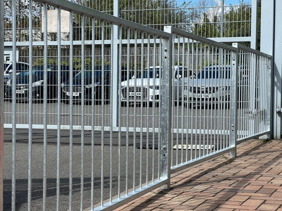 Guardrail fencing at a school