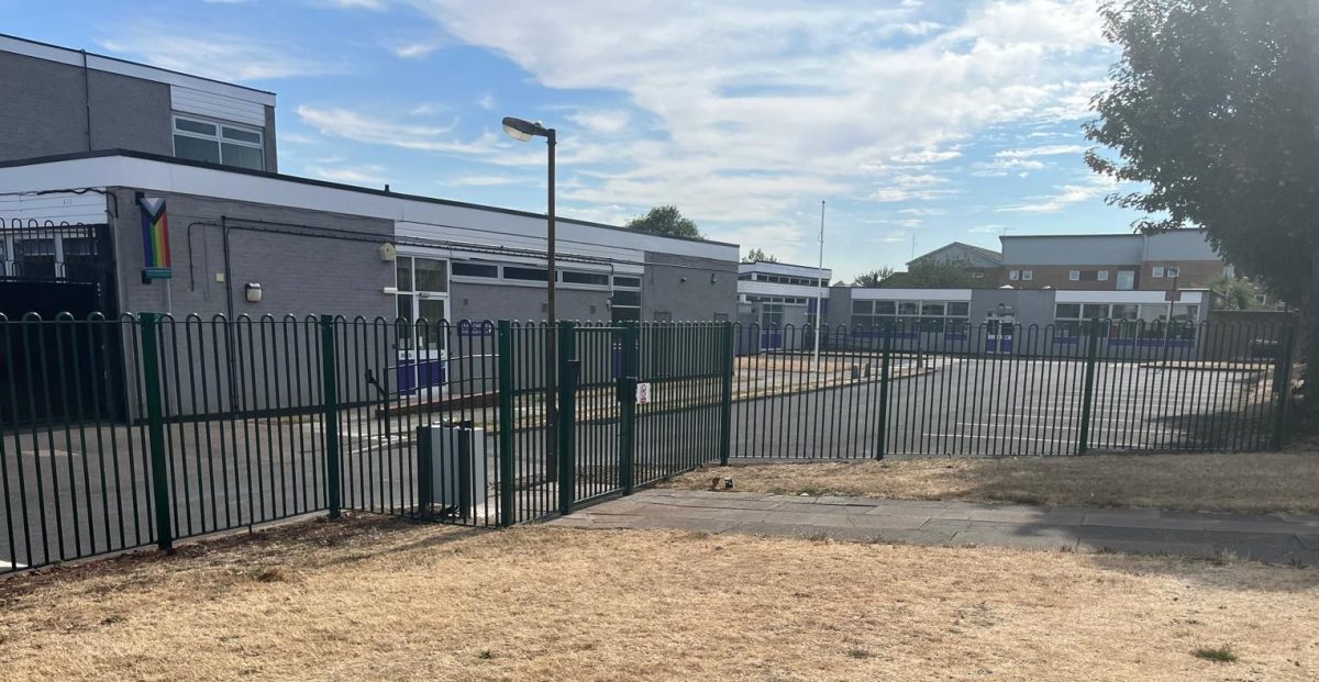 Bow top safety fencing