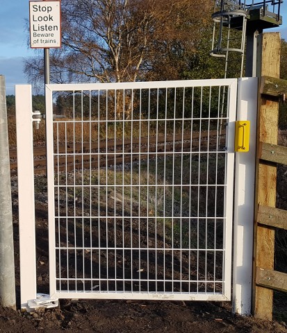 Rothley Pedestrian Rail crossing gate