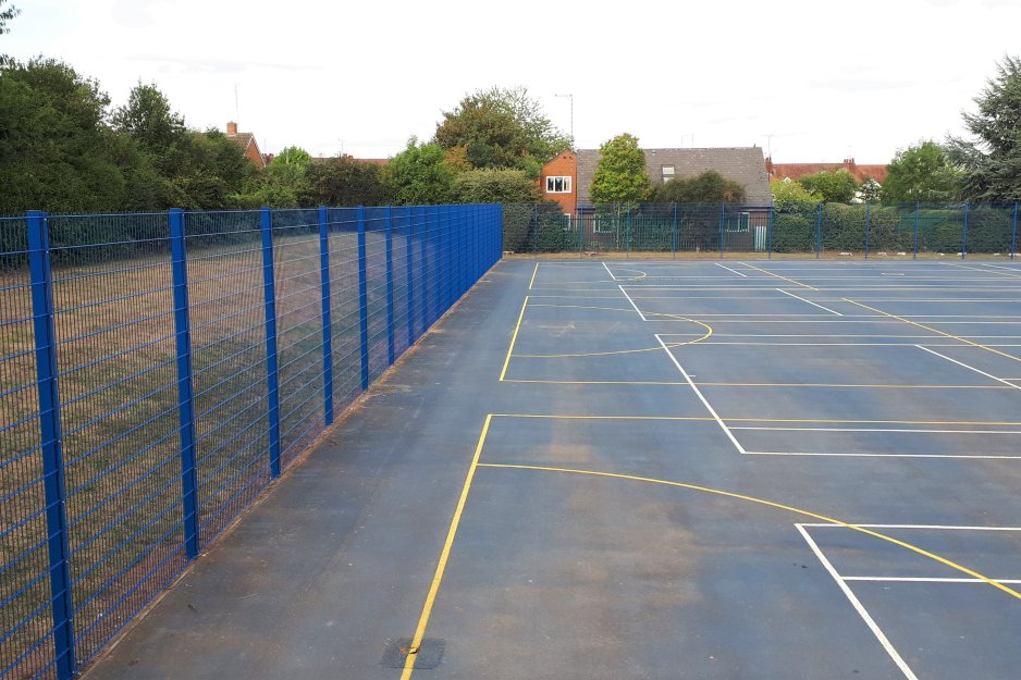 Tennis Court Blue mesh fencing